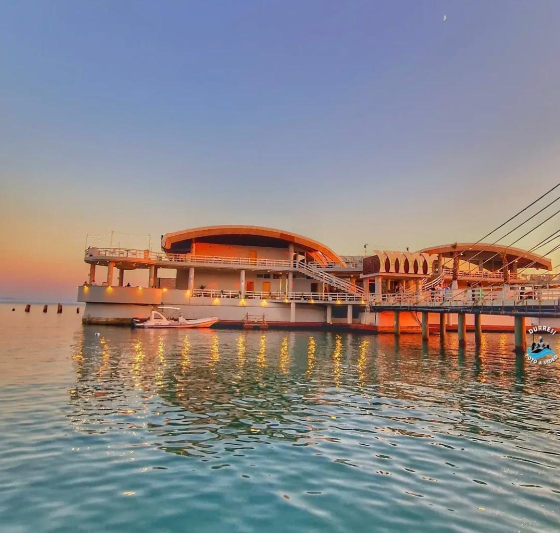 Ventus Harbor Hotel 24/26