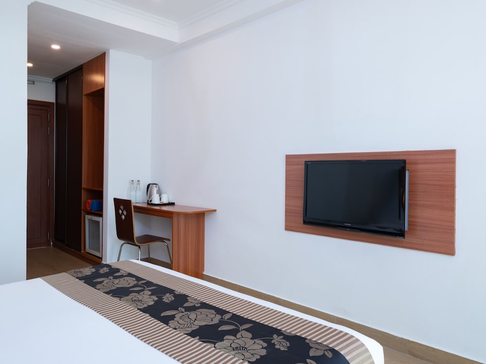 Kaani Beach Hotel 47/59