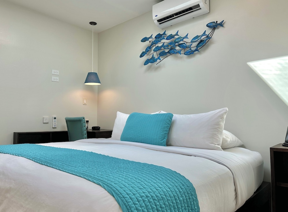 Starlight, King Bed, No Balcony