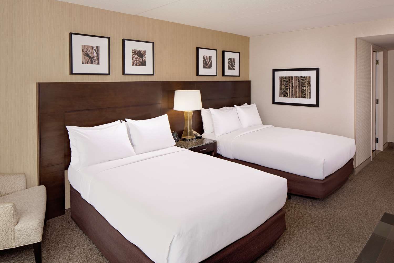 ROOM, 2 DOUBLE BEDS