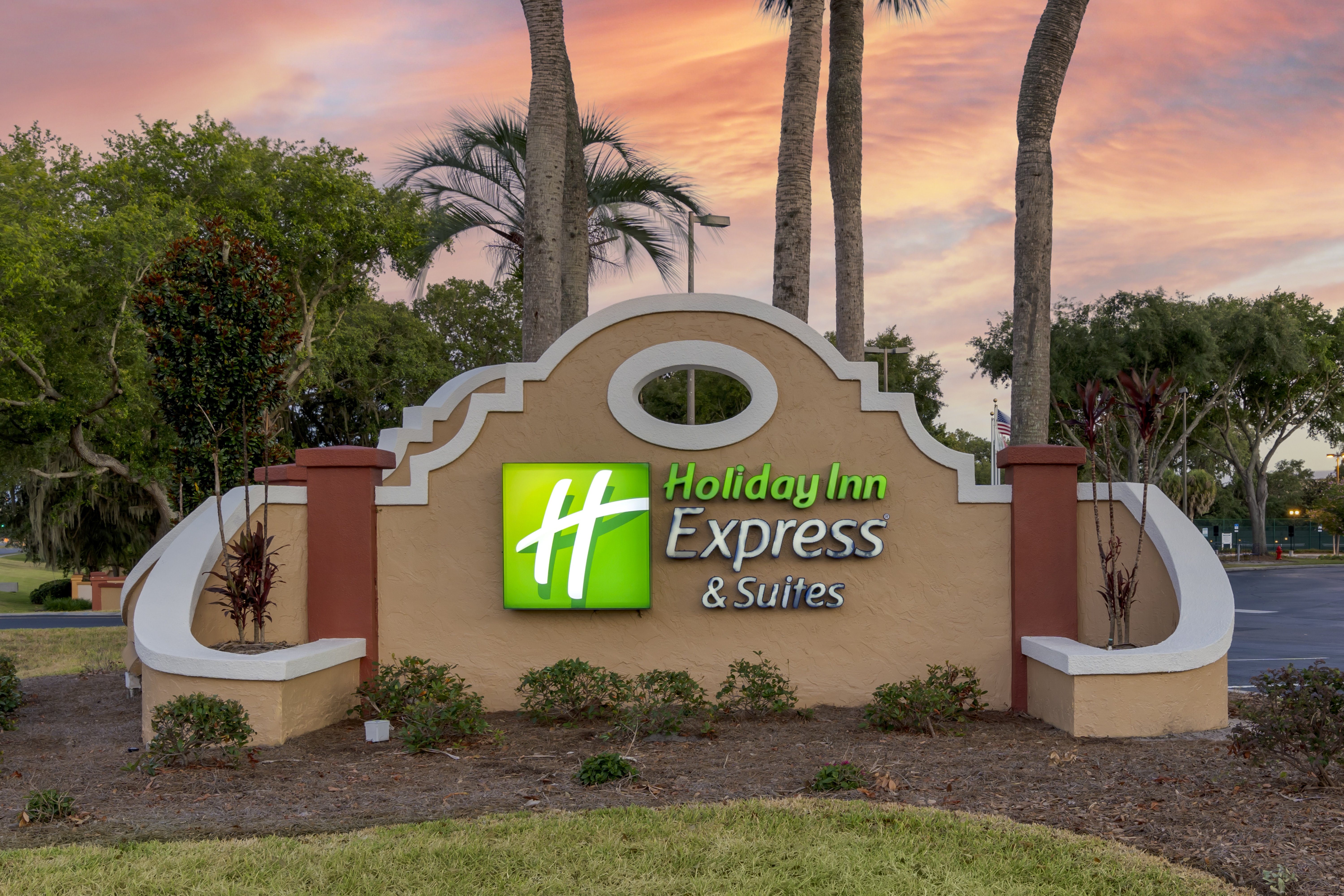 Holiday Inn Express Hotel Suites the Villages 66/73