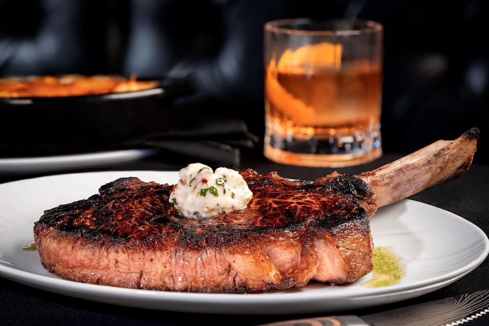 Harrah's Gulf Coast - A Caesars Rewards Destination 20/48