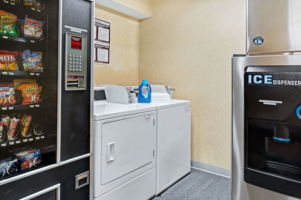 Baymont By Wyndham Indianapolis, IN 19/26