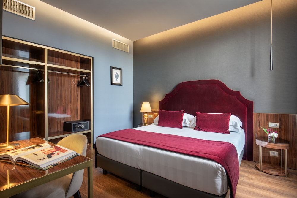 The Guardian Hotel 26/60