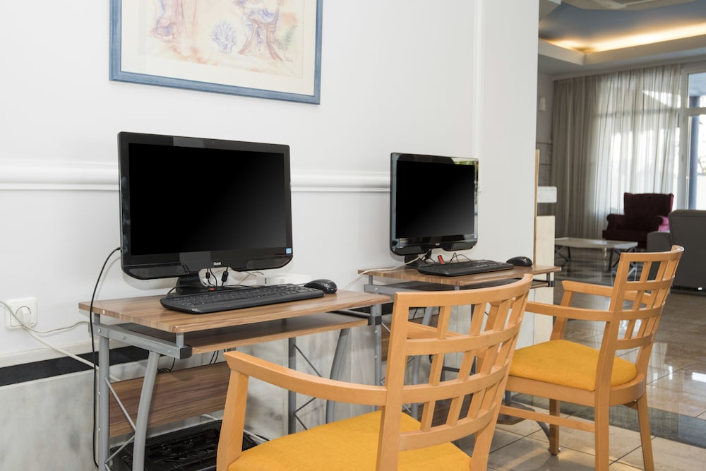 Kosta Palace City Hotel 147/157