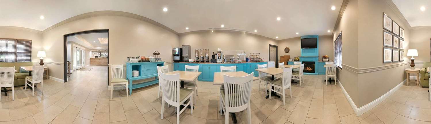 Country Inn and Suites by Radisson Tampa Airport North FL 40/48
