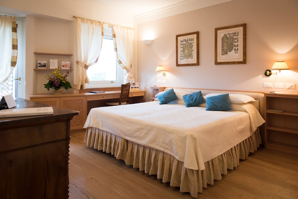 Gallia Palace Hotel 4/66