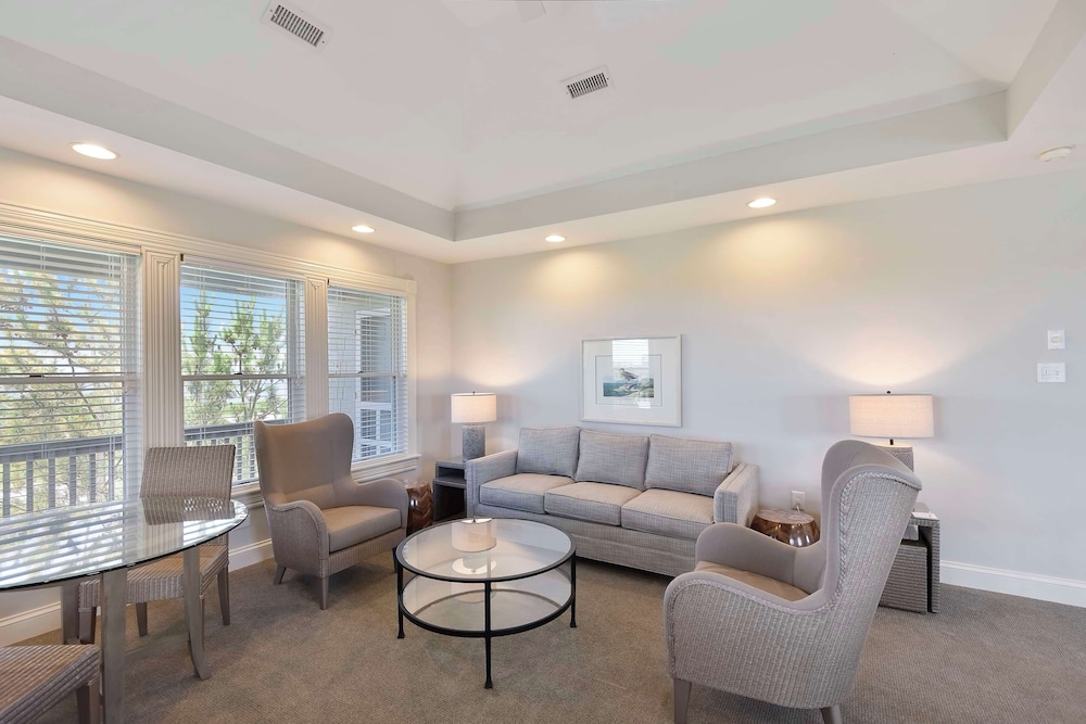 Sanderling Resort 52/72