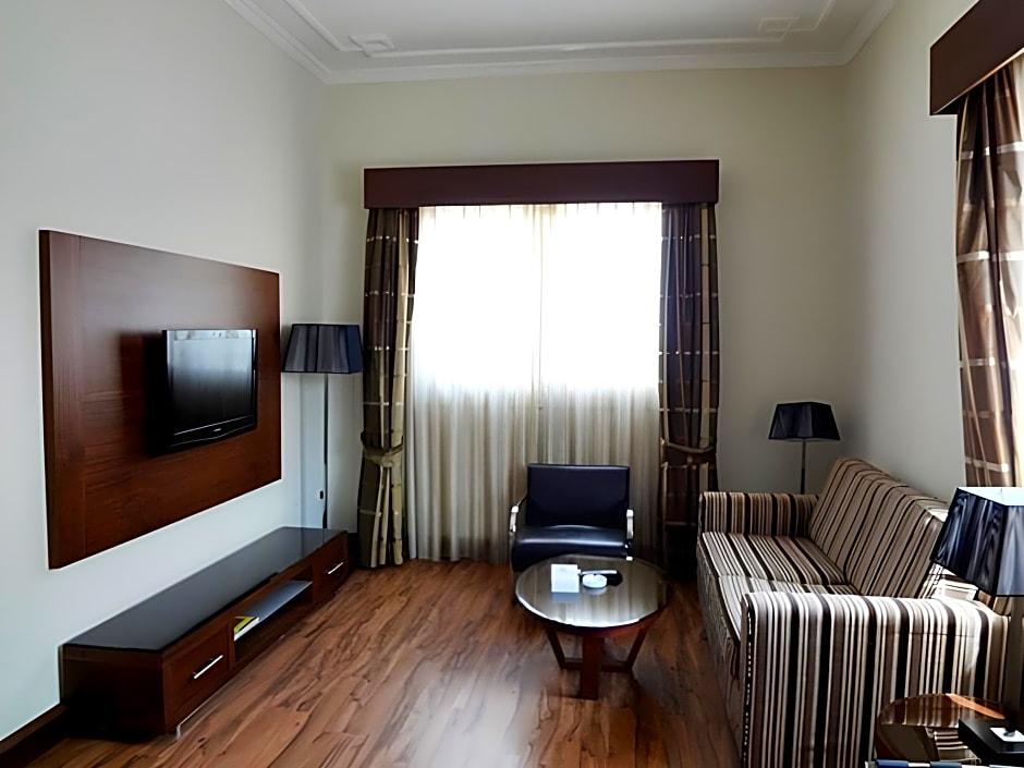 Down Town Plaza Hotel Apartments 21/25