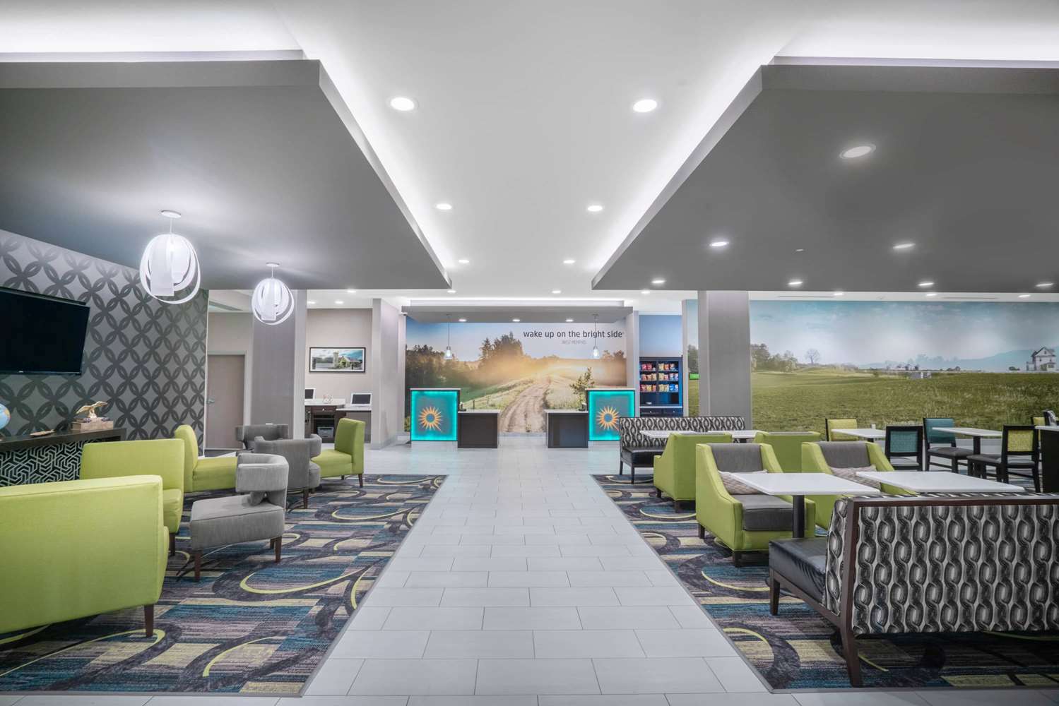 La Quinta Inn And Suites by Wyndham West Memphis 17/24