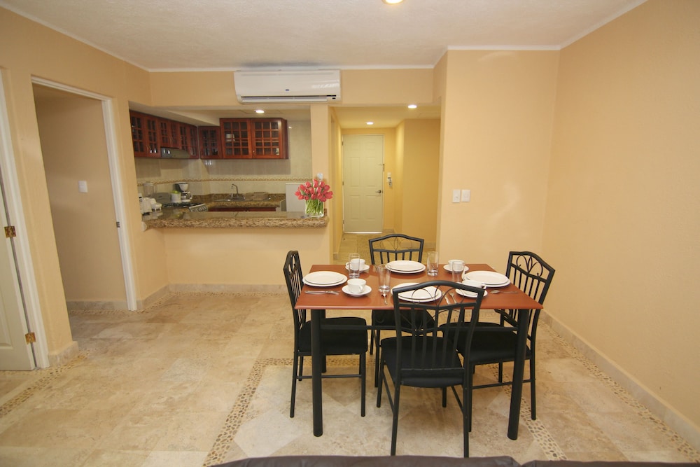 Villamar Princesa Suites 53/63
