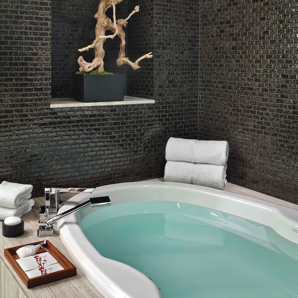 NOBU Las Vegas - A Caesars Rewards Destination 31/70