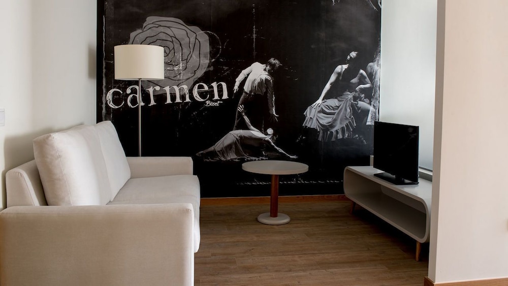 Porto Coliseum Hotel 45/49