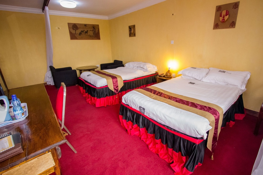 The Luke Hotel 29/67