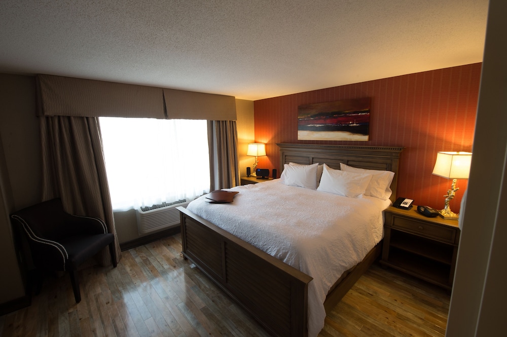 Boardroom, Suite, King Bed