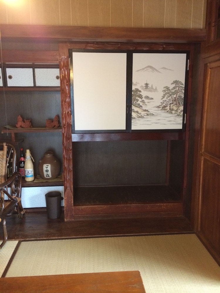 Goyah-So Guesthouse 8/72