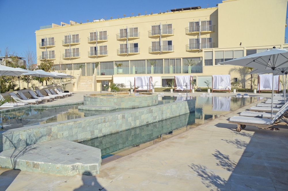 E Hotel Spa Resort 30/61