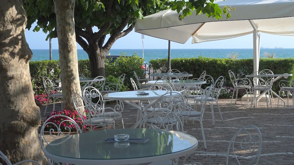 Bajamar Beach Hotel 35/49