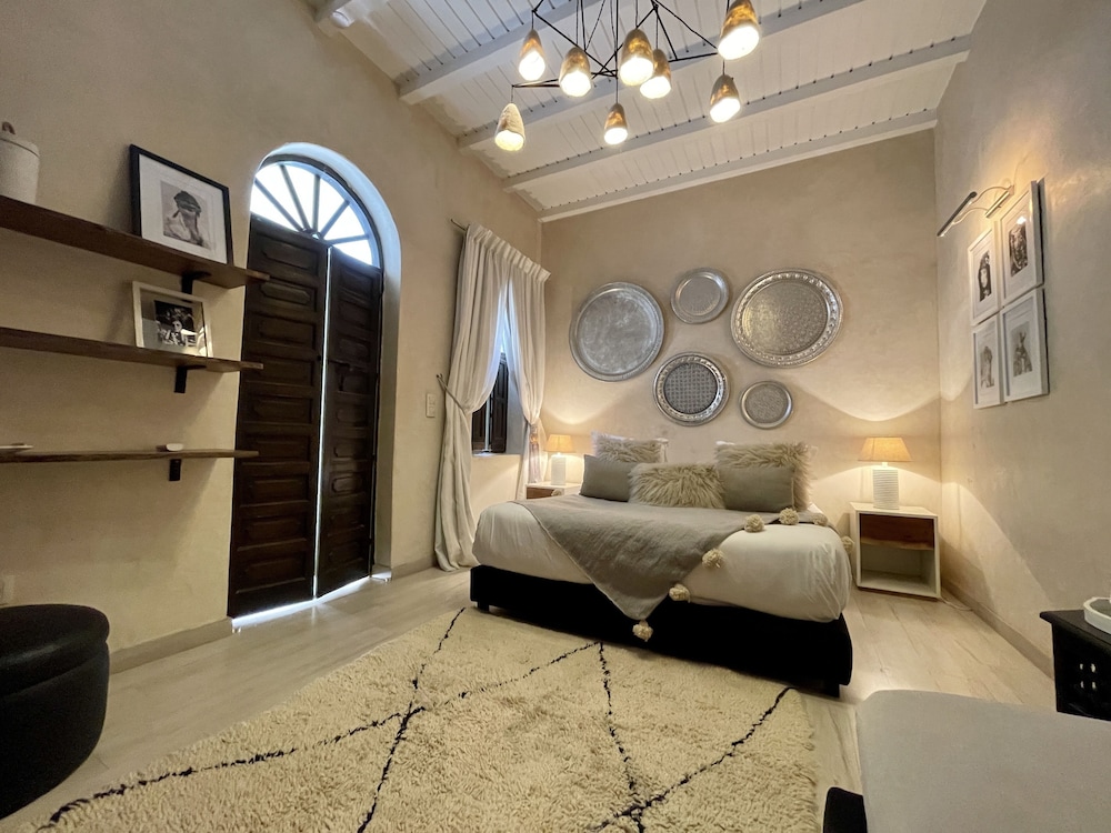 Riad Jona 44/74
