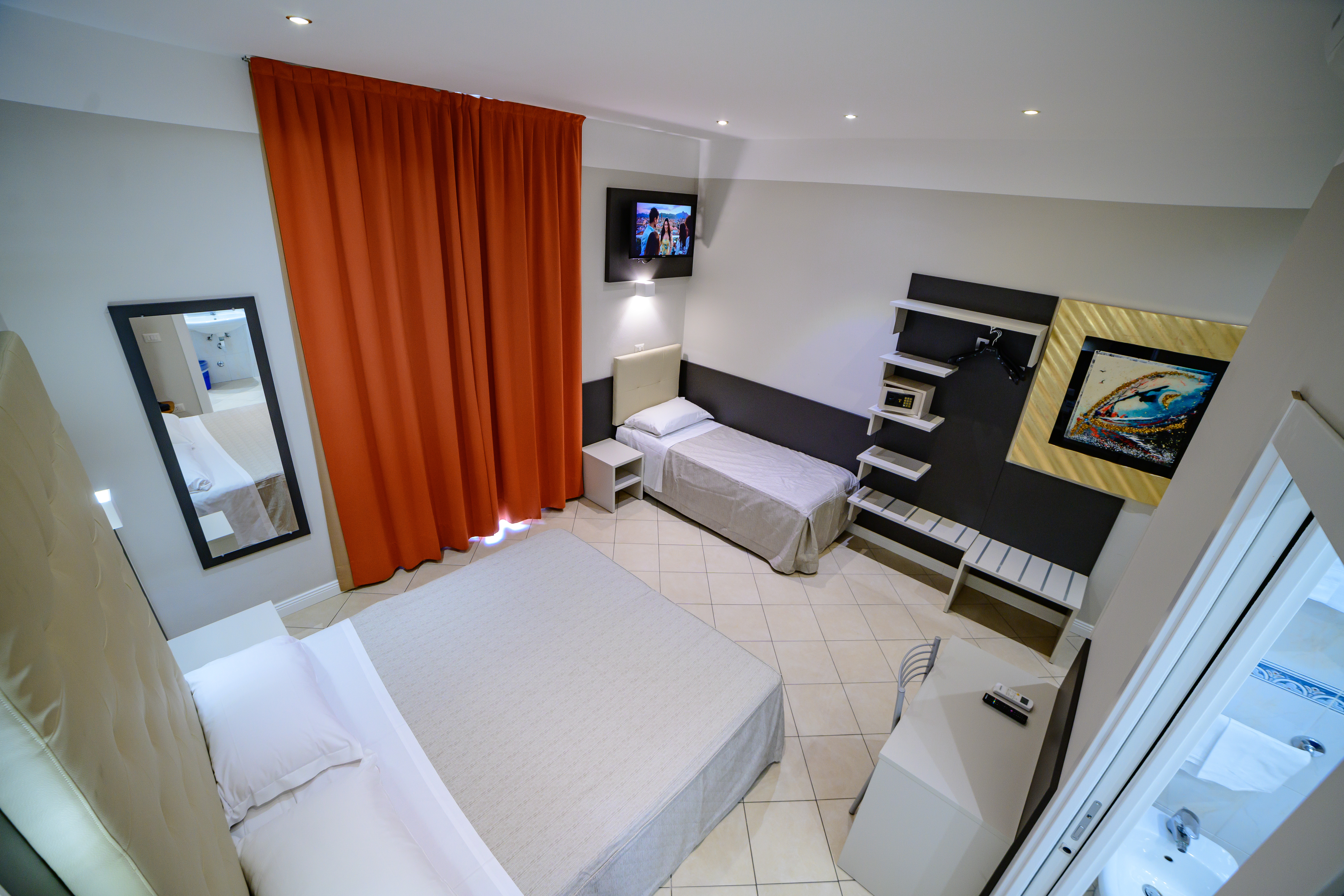 Room, Triple, Hotel Demo 2/10