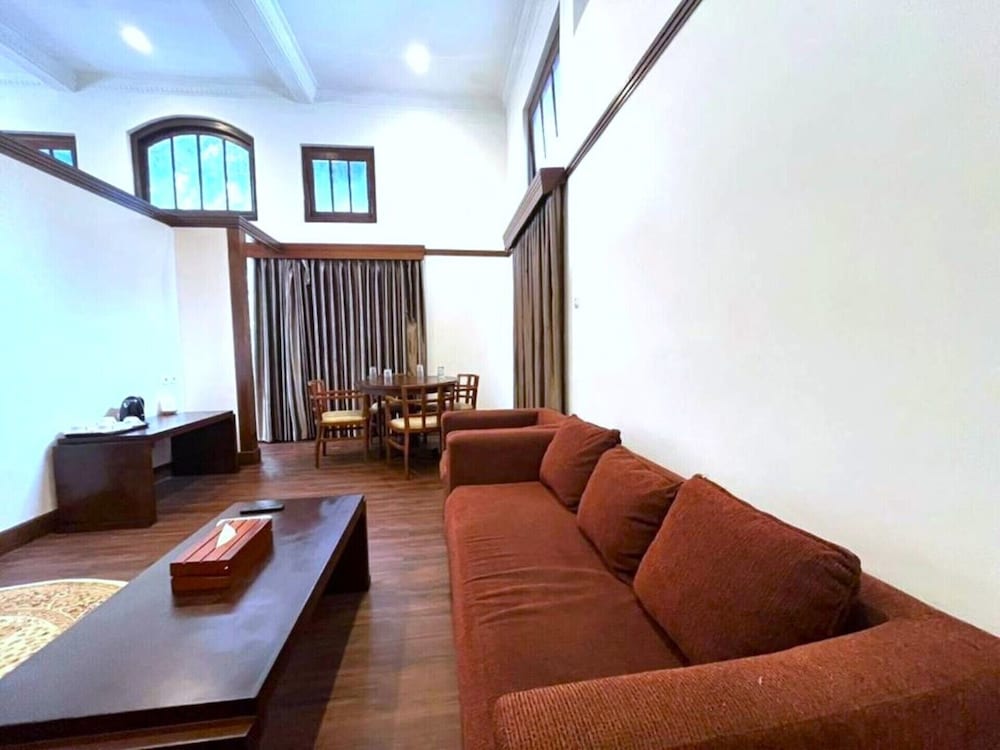Bumi Sawunggaling 40/55