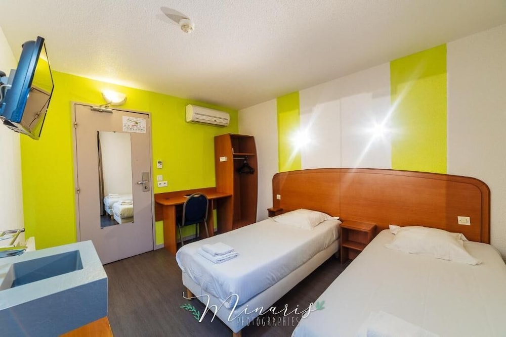 B Hotel Troyes Aeroport 11/50