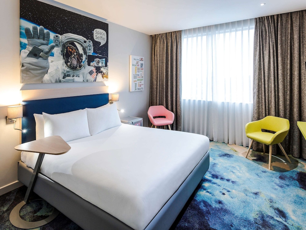 ibis Styles London Heathrow Airport 18/72