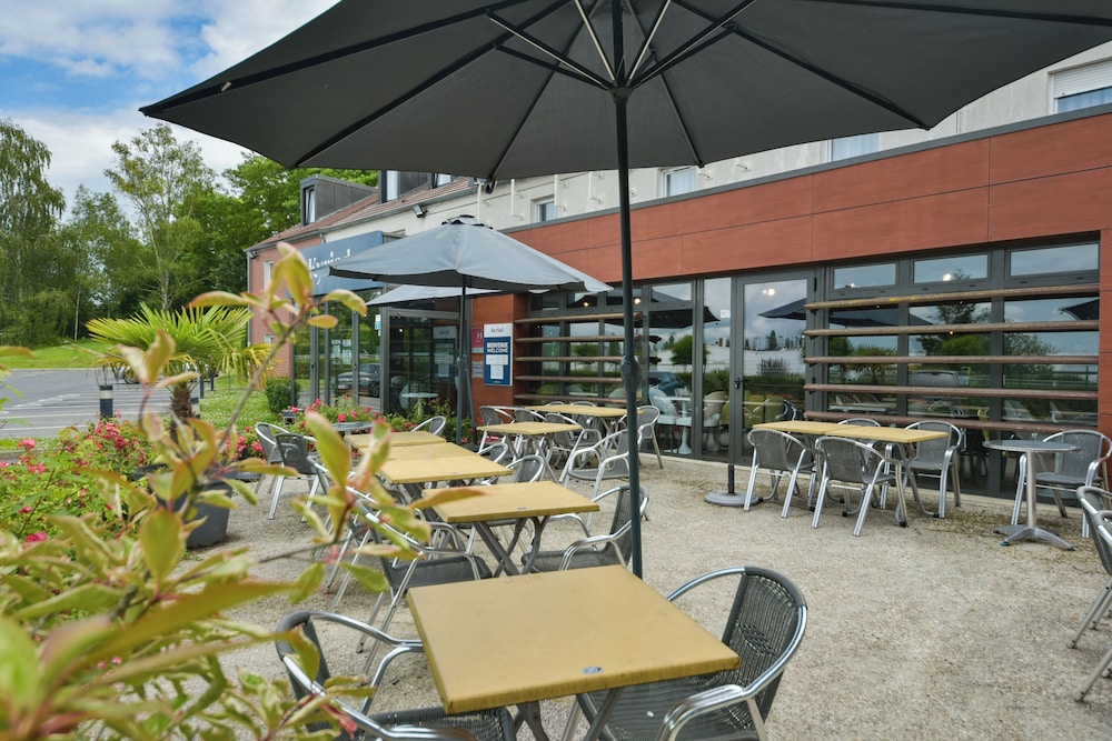Hotel Kyriad Crepy En Valois 57/77