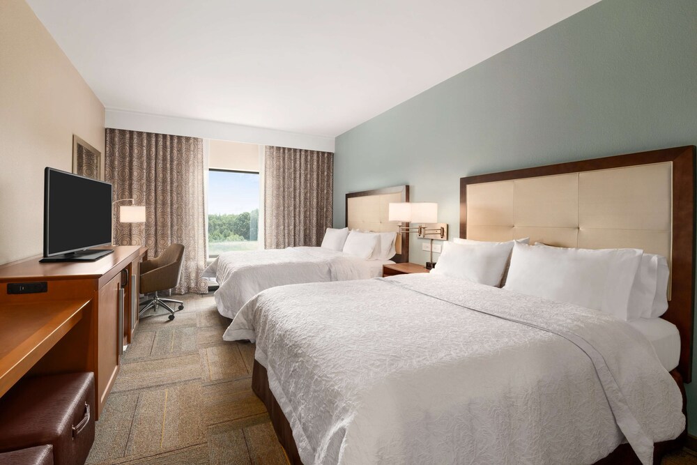 Hampton Inn & Suites Lavonia 12/38