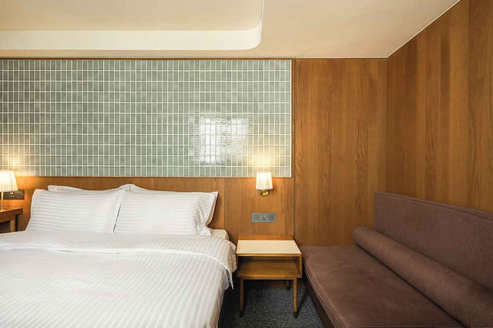 STANDARD, DOUBLE BED