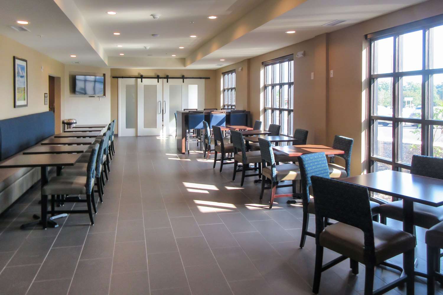 Comfort Inn & Suites Gap Amish Country 16/22