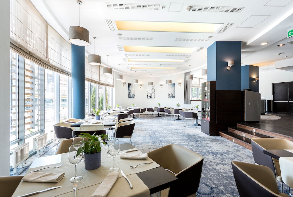restaurant-cafeteria