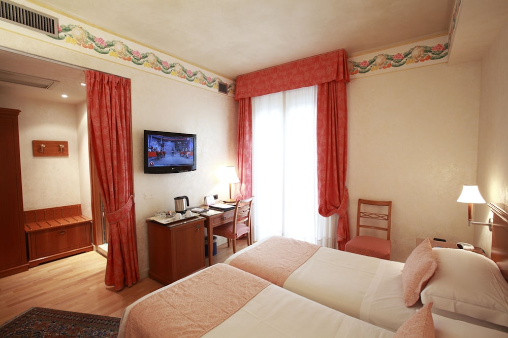Hotel Firenze (ex Best Western) 33/65