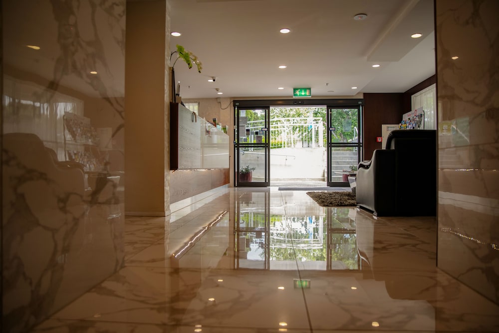 Quality Suites Alexander Inn 41/54