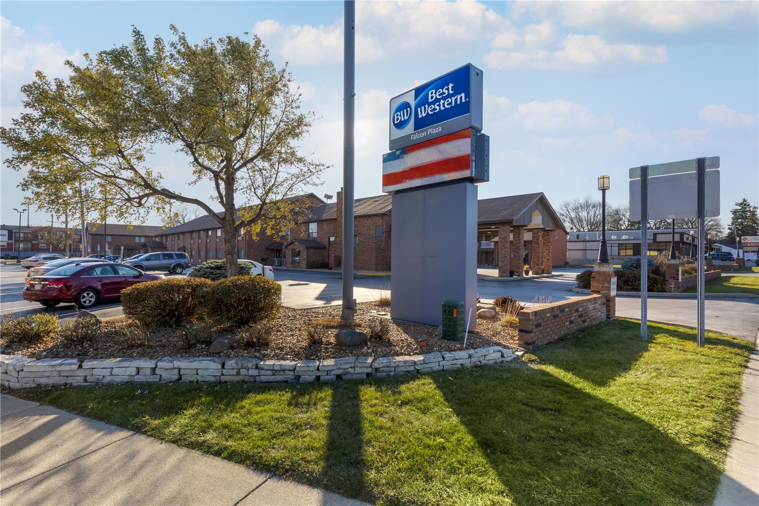 Best Western Falcon Plaza 36/38