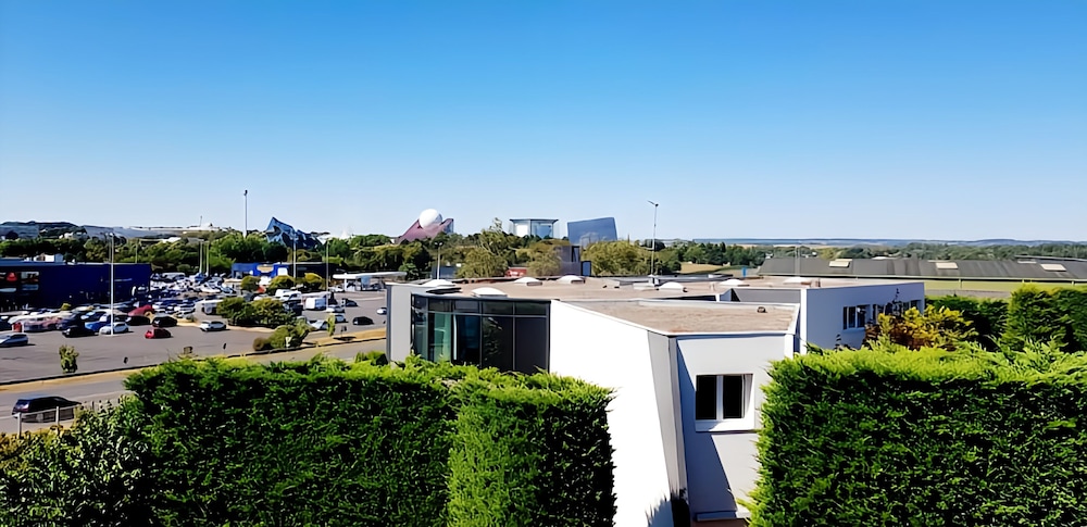 B B Hotel Poitiers 2 38/44