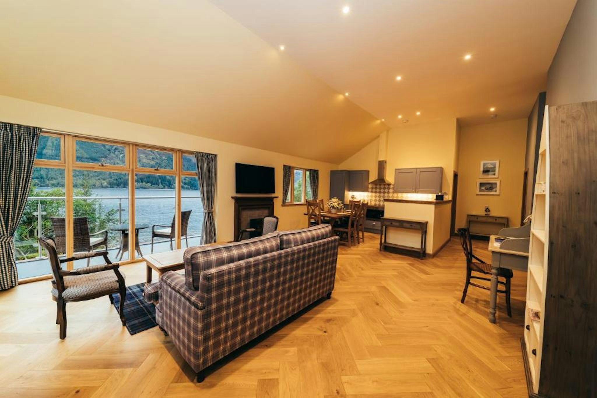 The Whispering Pine Lodge Ex Letterfinlay Lodge Hotel 21/33