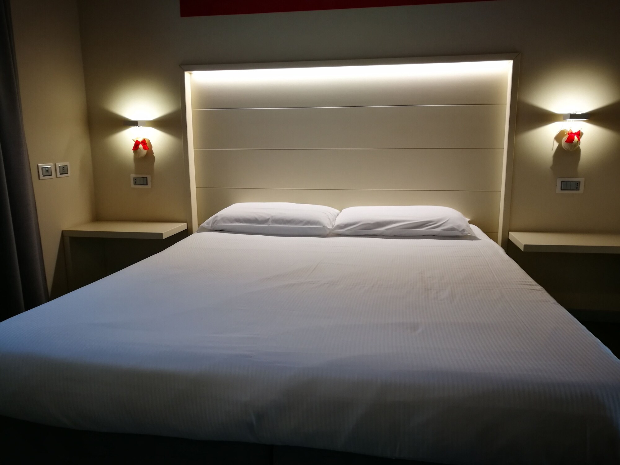 Room, Double Bed, Accessible