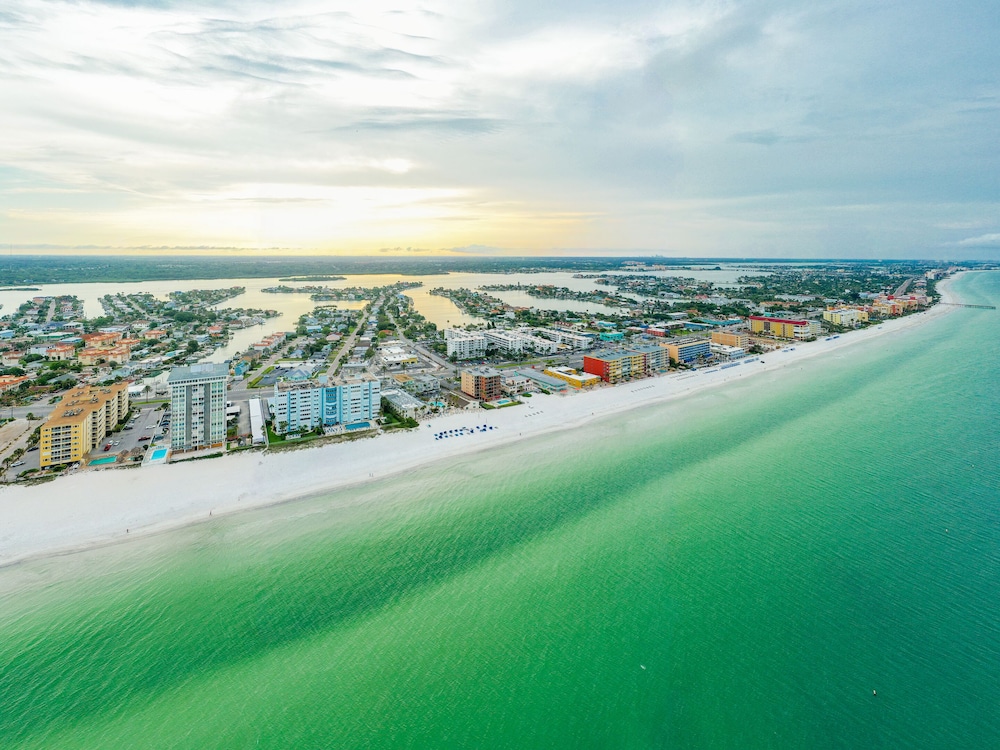 Grand Shores West 57/72