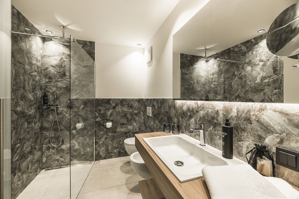 Garni and Apartments Planlim 49/50