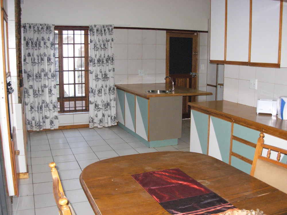 Sterkfontein Heritage Lodge 30/50
