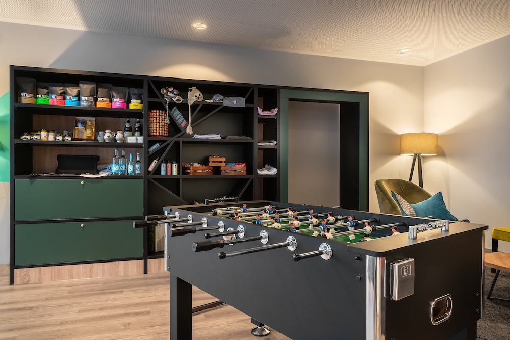 Holiday Inn - the niu, Charly Frankfurt City by IHG 50/56