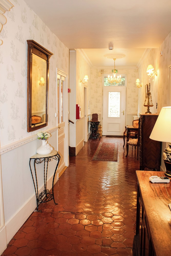 Hôtel La Villa Fleurie 51/69