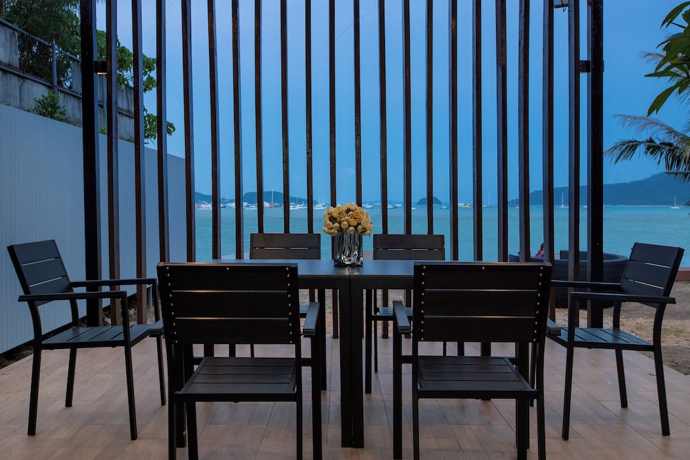 Nariya Bayfront Phuket 47/50