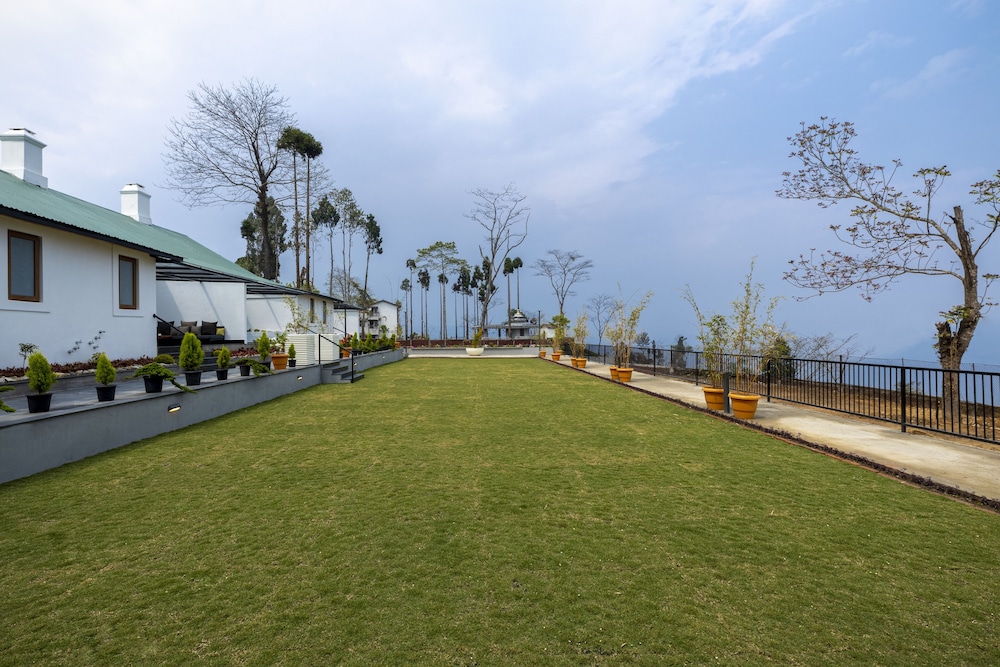 Ama Stays & Trails Puttabong Cottage, Darjeeling 42/50