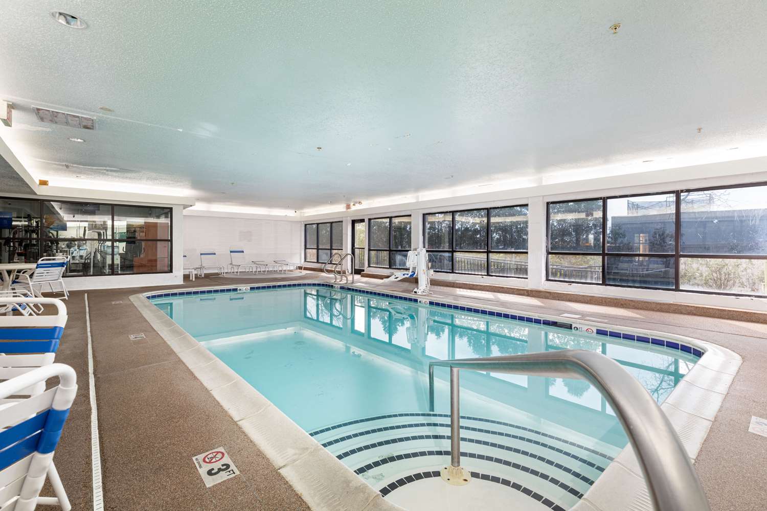 swimming pool spa
