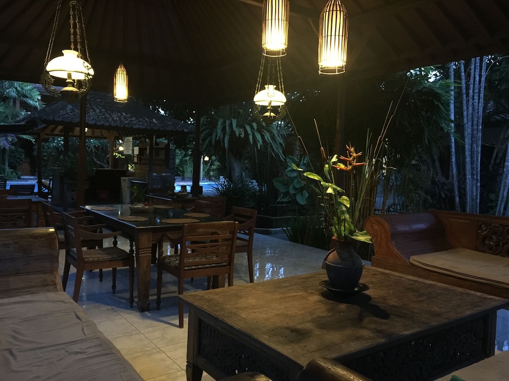 BUMI AYU BUNGALOWS 47/66