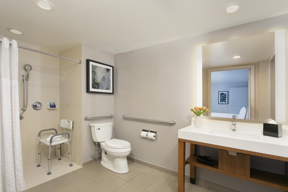 HYATT PLACE SAN JUAN/CITY CENTER 72/74