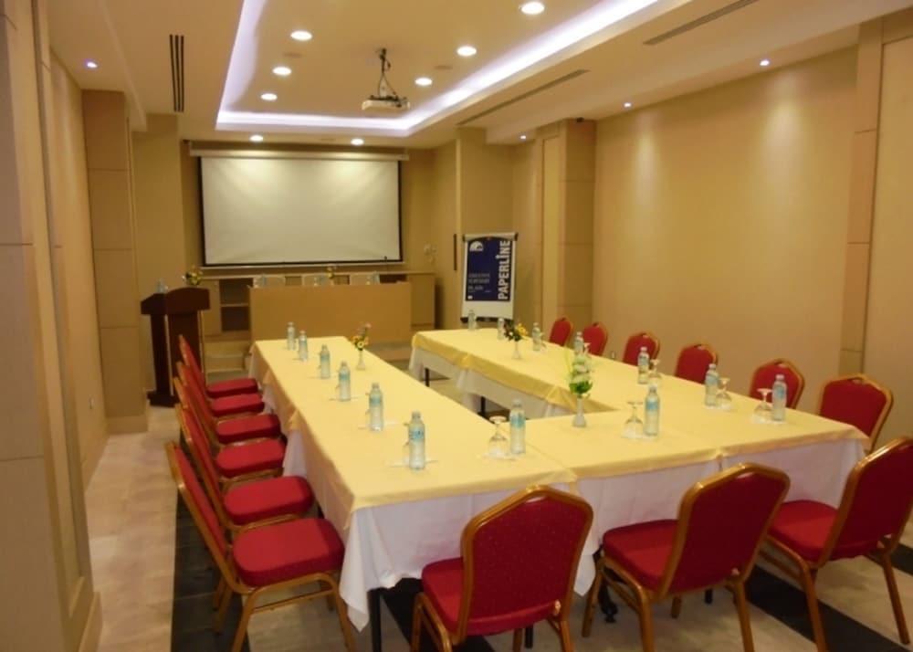 Hotel Tadj El Mouada 44/49