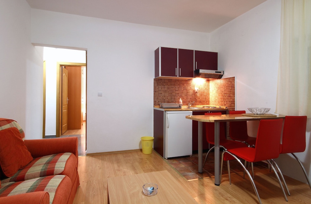 Apartments Djurasevic 38/50